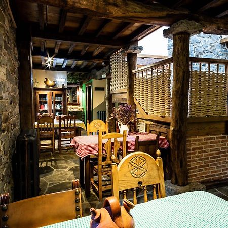 Hotel Casona De El Castaniu Serrapio Esterno foto