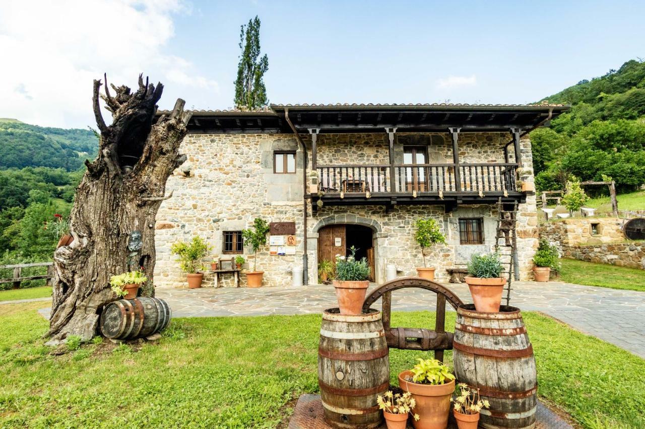 Hotel Casona De El Castaniu Serrapio Esterno foto